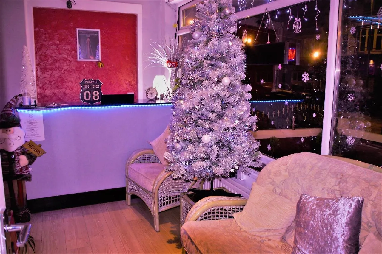 Myroomz Silver Strand Hotel Blackpool