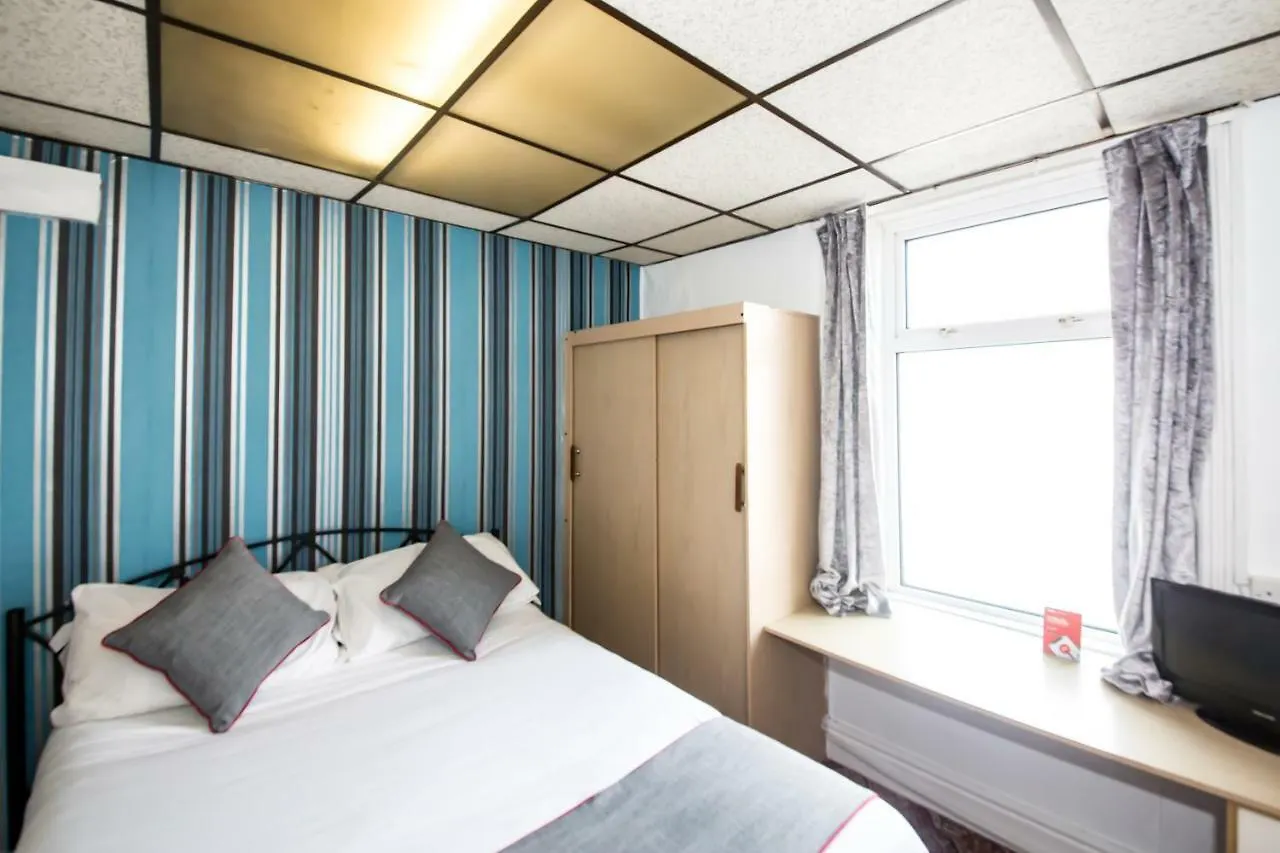 Myroomz Silver Strand Hotel Blackpool 3*,  United Kingdom