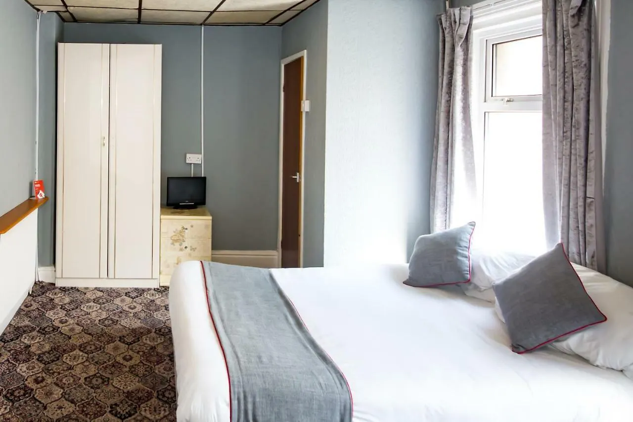 ***  Myroomz Silver Strand Hotel Blackpool United Kingdom