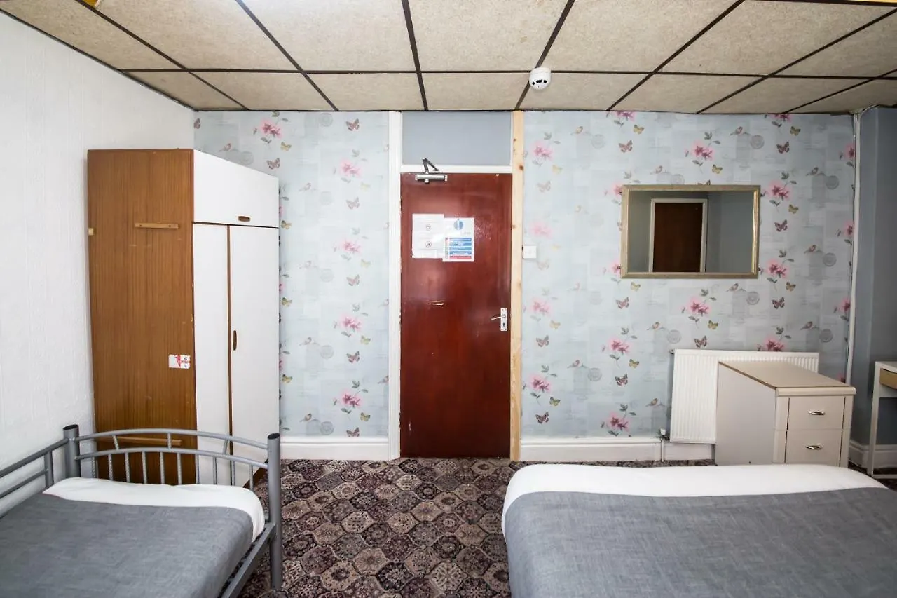 Myroomz Silver Strand Hotel Blackpool 3*,  United Kingdom